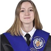 Profesora de química y matemáticas a distintos niveles. Desde ESO hasta Bachillerato